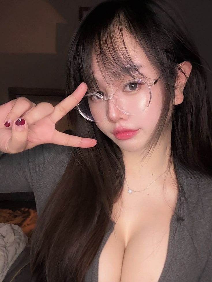 di tendenza avtub Indo Ukhti Ain Ayuni Jilbab bokeh 06